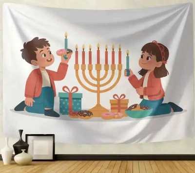 פוסטר רקע 2 ילדים ליד חנוכייה בגודל 150x130 ס